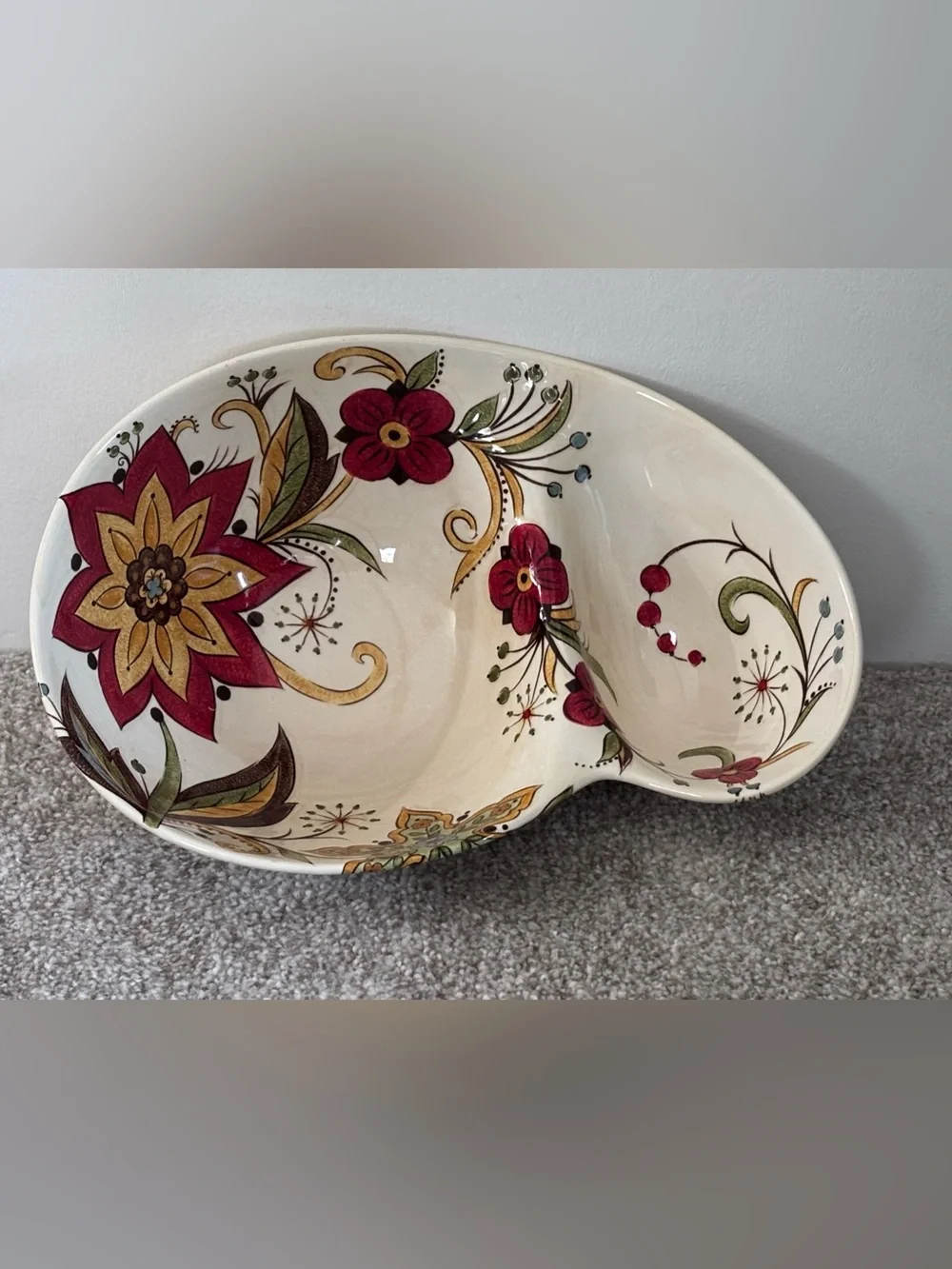 Pier 1 Imports Earthenware Carynthum Chip/Dip/ Serving Dish Bowl Beautiful